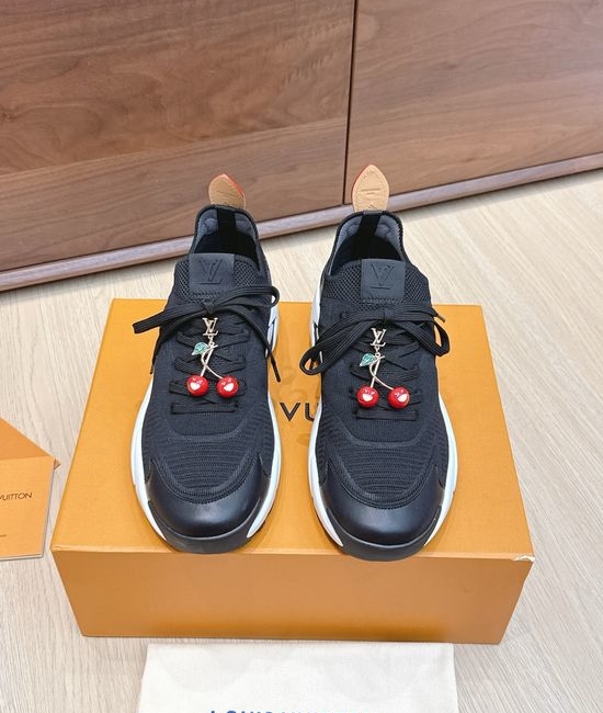 Louis Vuitton LV Lightweight Breathable Mesh Casual Athletic Sneakers