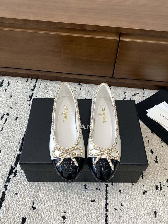 Chanel Elegant Mary Jane Flats with Metal Chain Accent