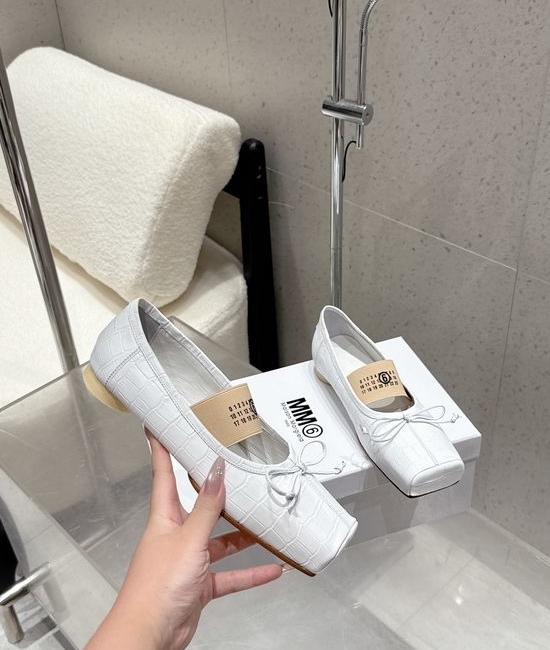 Maison Margiela Elegant Square Toe Mary Jane Leather Flat Ballet Shoes