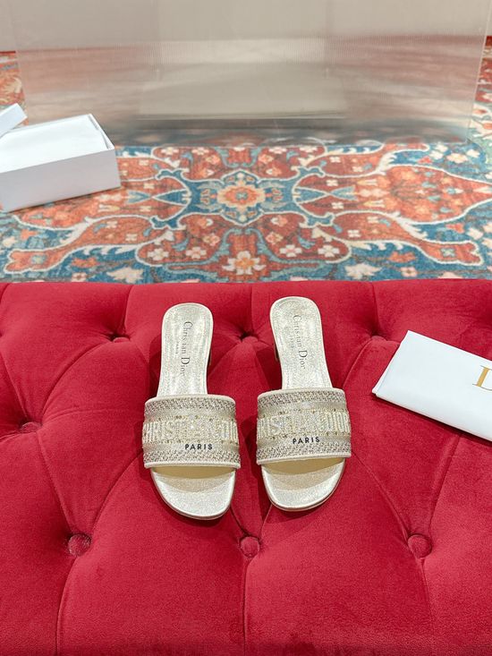 Christian Dior Embroidered Woven Flat Sandals Premium Leather Sole Casual