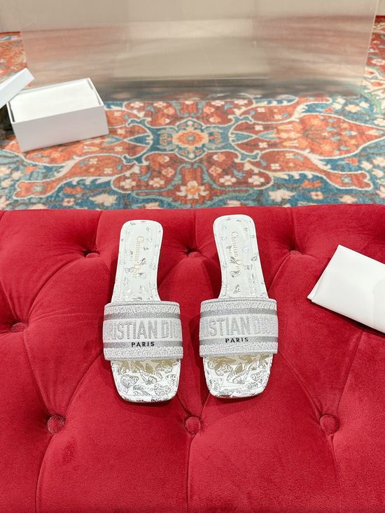 Christian Dior Woven Flat Slide Sandals Embroidered Detail Premium Leather Sole