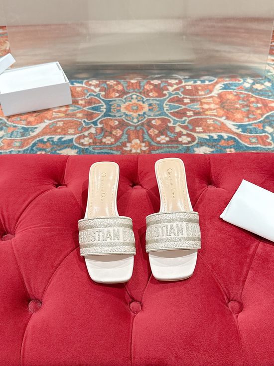Christian Dior Woven Flat Slide Sandals Embroidered Detail Premium Leather Sole