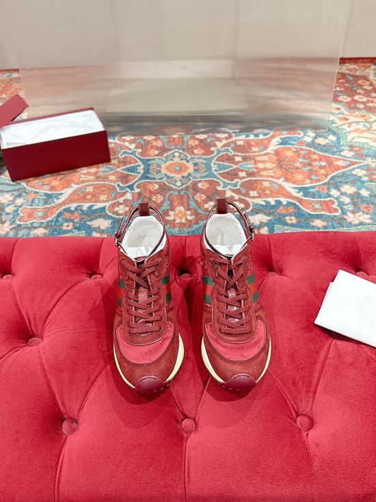 Gucci Classic Stitched Casual Sneakers Comfortable Stylish Daily Footwear