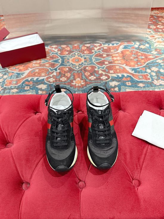 Gucci Classic Stitched Casual Sneakers Comfortable Stylish Daily Footwear