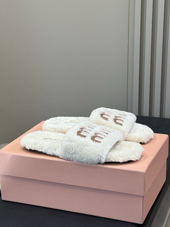 Miu Miu Furry Warm Shearling Lined Slippers Soft and Comfortable