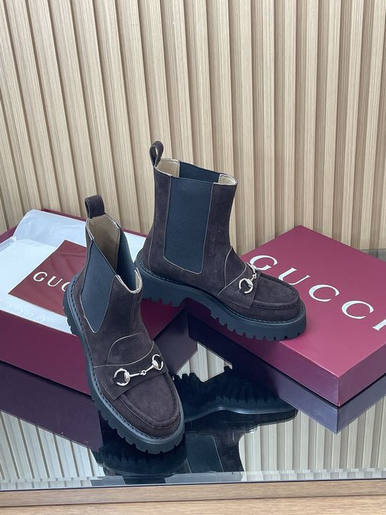 Gucci Horsebit Decor Chelsea Ankle Boots Thick Grooved Rubber Sole