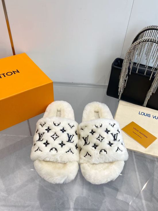 Louis Vuitton Monogram Wool Slippers Plush Lining Non-slip Cozy Indoor Footwear