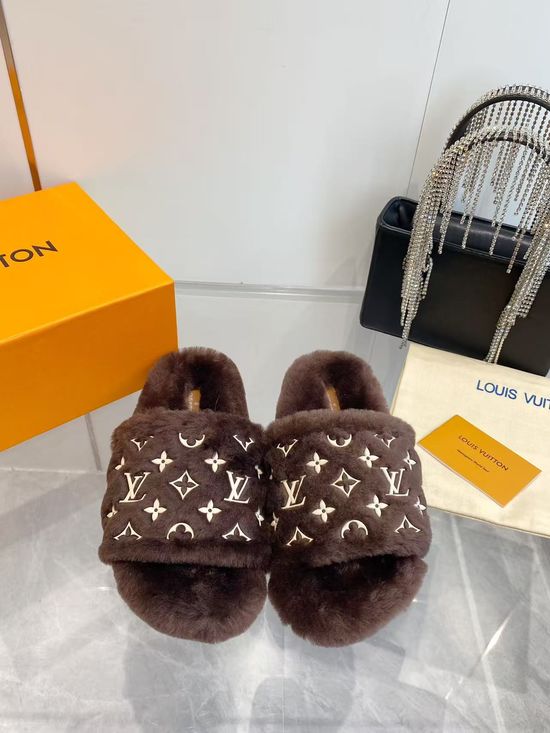 Louis Vuitton Monogram Wool Slippers Plush Lining Non-slip Cozy Indoor Footwear