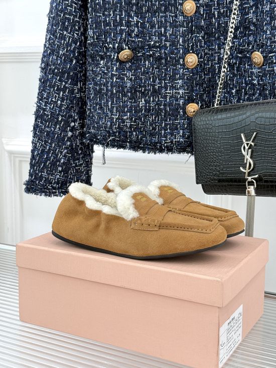 Miu Miu Furry Leather Loafers Warm Soft Daily Comfortable Casual Shoes