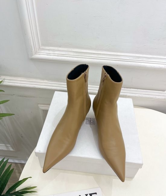 Toteme Pointed Toe Wedge Ankle Boots With Inner Zipper