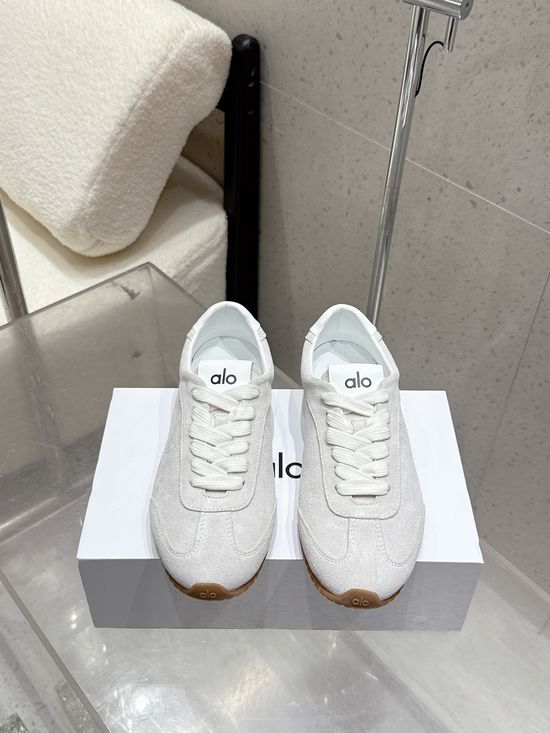 Alo Low-top Retro Casual Sneakers Soft Comfortable Lightweight Sole