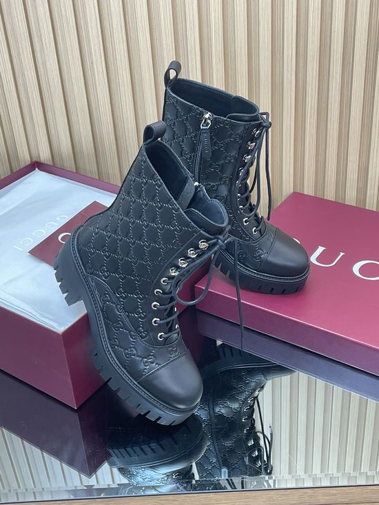 Gucci Embossed Leather Lace-Up Platform Ankle Boots Non-slip Sole