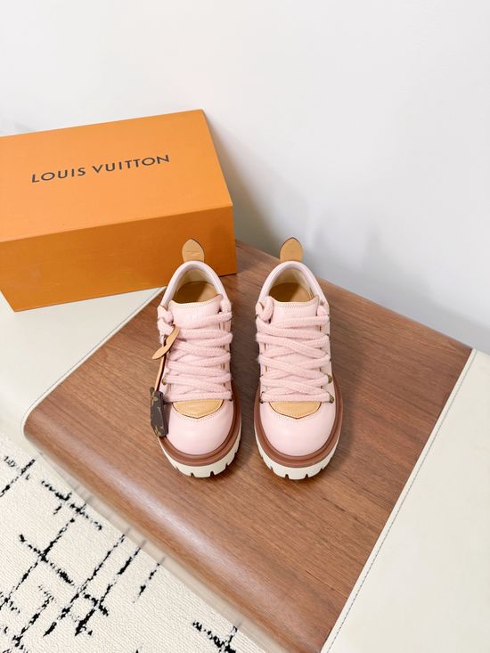 Louis Vuitton Calfskin Platform Lace-up Casual Shoes with Thick Rubber Sole
