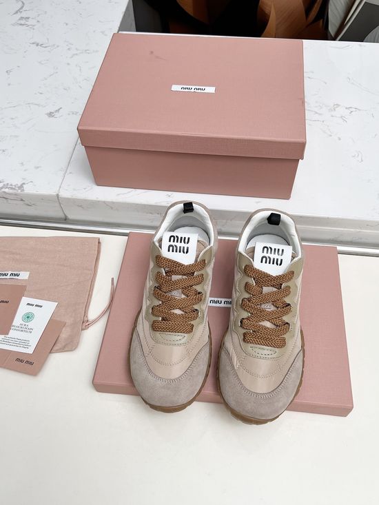 Miu Miu Leather Nylon Mesh Casual Sneakers Wear-resistant Comfortable Footwear