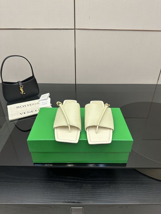 Bottega Veneta Woven Leather Slip On Casual Flat Slide Sandals