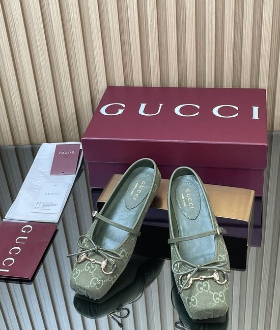 Gucci Embossed Fabric Square Toe Mule Slippers Leather Lining