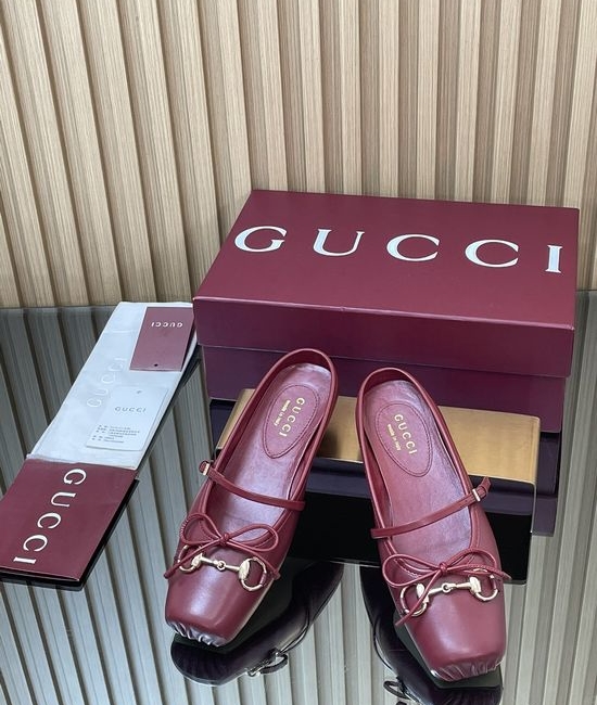 Gucci Embossed Fabric Square Toe Mule Slippers Leather Lining