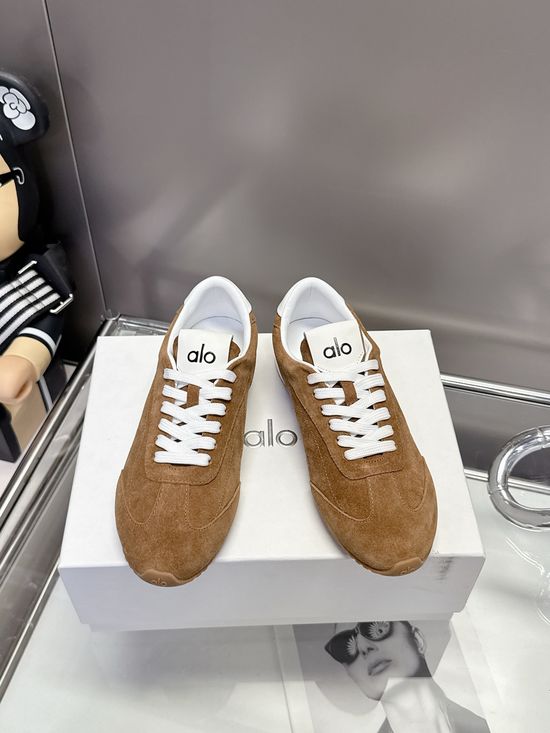 Alo Classic Versatile Suede Upper Comfortable Casual Trainer Shoes