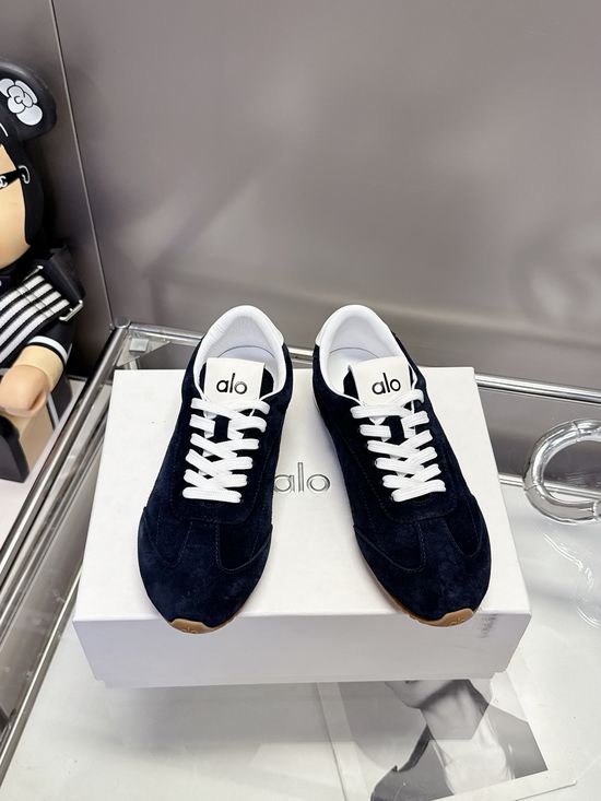 Alo Classic Versatile Suede Upper Comfortable Casual Trainer Shoes