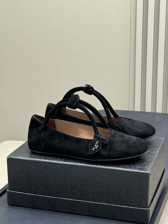 Alaia Soft Sheepskin Casual Shoes Comfortable Fashionable