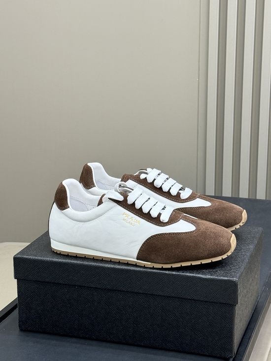 Prada Lightweight Color-block Low-top Casual Sneakers