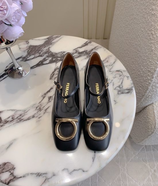 Ferragamo Elegant Leather Mary Jane Shoes Exquisite Details
