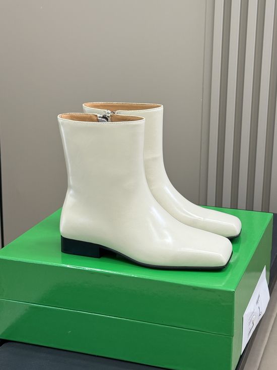 Bottega Veneta Square Toe Leather Ankle Boots Premium Comfortable Footwear