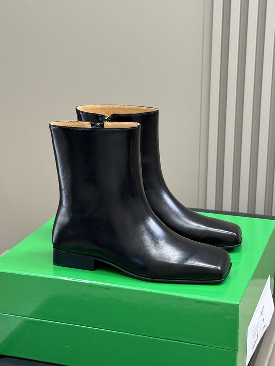 Bottega Veneta Square Toe Leather Ankle Boots Premium Comfortable Footwear