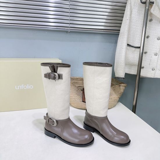 Unfolio Wrinkled Wide Cuff Metal Buckle Fashion Short Boots