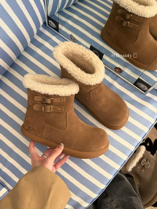 UGG Cloud-Like Shearling Boots with Vintage Double-Buckle