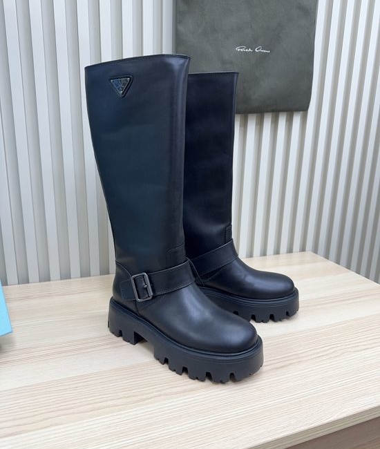 Prada Elegant Comfortable Ankle Boots with Durable Thick Sole