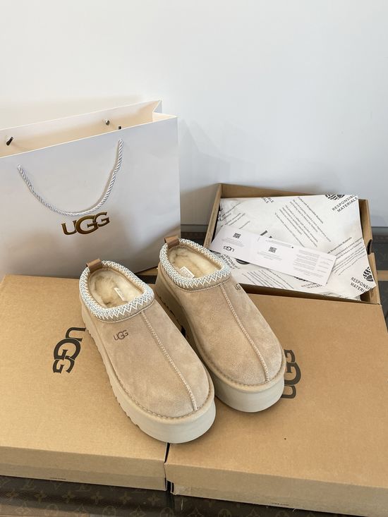UGG Ethnic Woven Platform Leather Fur Lined Comfort Shoes