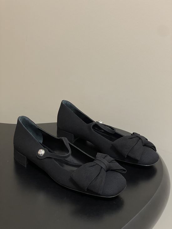 Valentino Beaded Bow Mary Jane Low Heel Elegant Dress Shoes