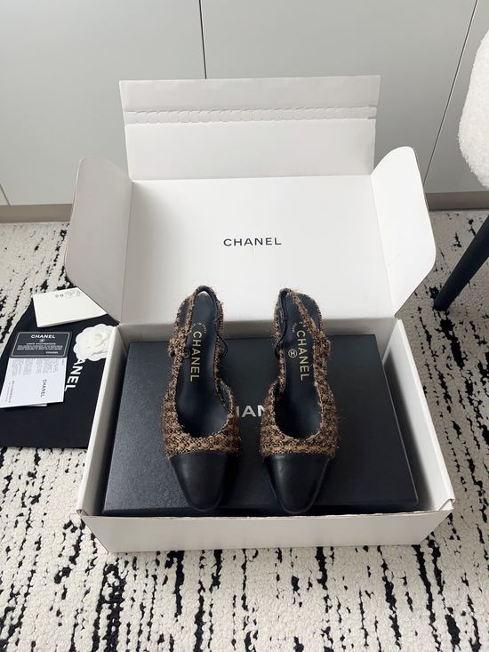 Chanel Luxury Leather Hollow Out Dress Pumps with Metal Buckle