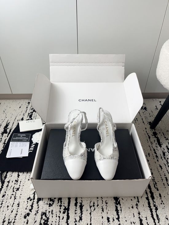 Chanel Luxury Leather Hollow Out Dress Pumps with Metal Buckle