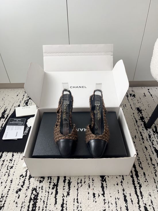 Chanel Luxury Leather Hollow Out Dress Pumps with Metal Buckle