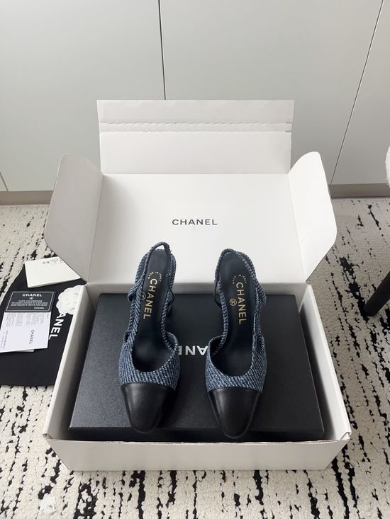 Chanel Luxury Leather Hollow Out Dress Pumps with Metal Buckle
