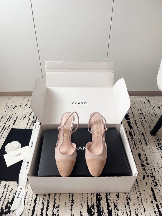 Chanel Luxury Leather Hollow Out Dress Pumps with Metal Buckle