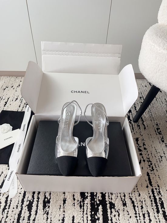 Chanel Luxury Leather Hollow Out Dress Pumps with Metal Buckle
