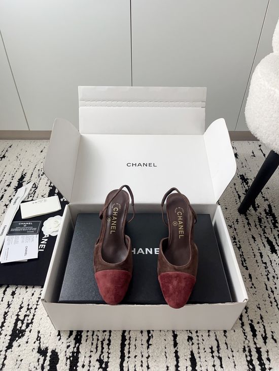 Chanel Luxury Leather Hollow Out Dress Pumps with Metal Buckle