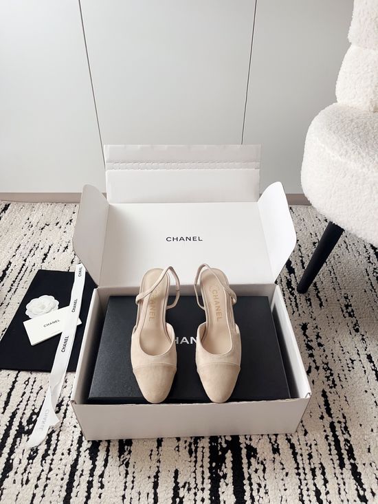 Chanel Luxury Leather Hollow Out Dress Pumps with Metal Buckle