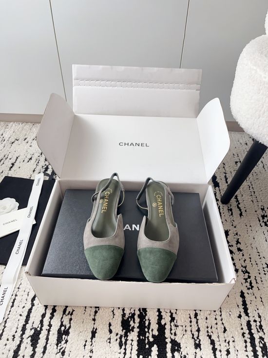 Chanel Luxury Leather Hollow Out Dress Pumps with Metal Buckle