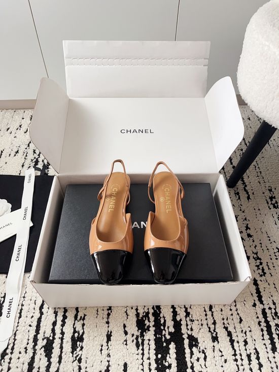 Chanel Luxury Leather Hollow Out Dress Pumps with Metal Buckle