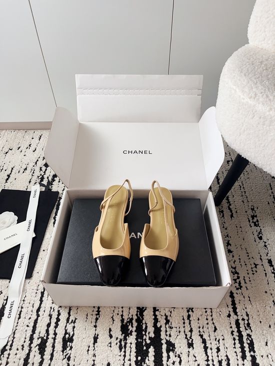 Chanel Luxury Leather Hollow Out Dress Pumps with Metal Buckle