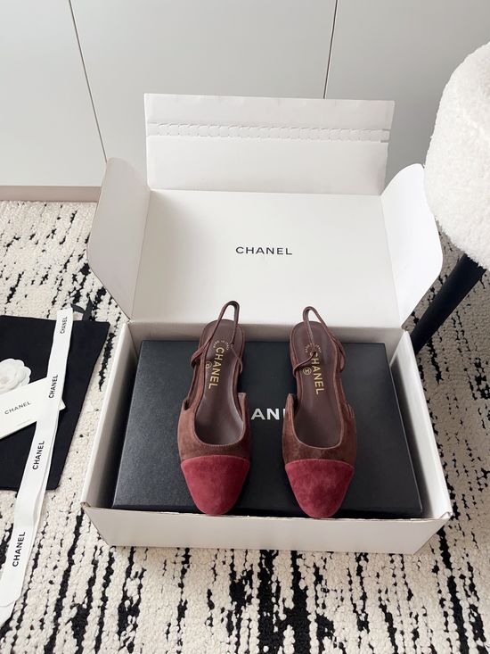 Chanel Luxury Leather Hollow Out Dress Pumps with Metal Buckle