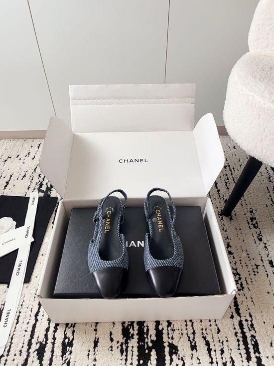 Chanel Luxury Leather Hollow Out Dress Pumps with Metal Buckle