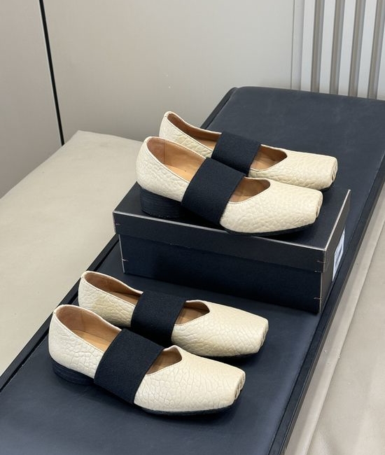 Alexander Wang Ballet Flats with Detachable Straps Leather Upper