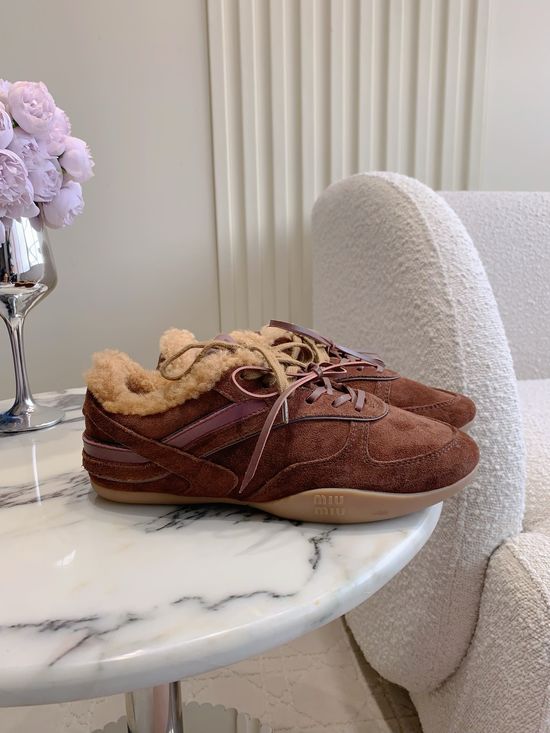 Miu Miu Casual Fashion Sneakers Versatile Thick Sole Comfortable Daily Shoes