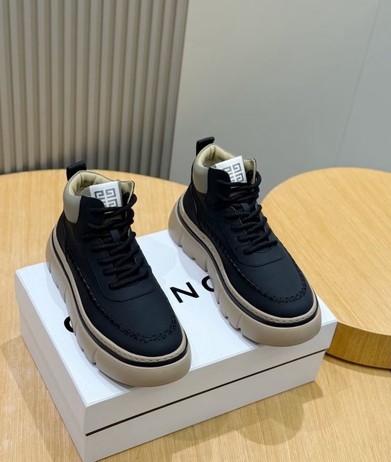 Givenchy Retro Embroidered Leather Short Boots with Logo Sole