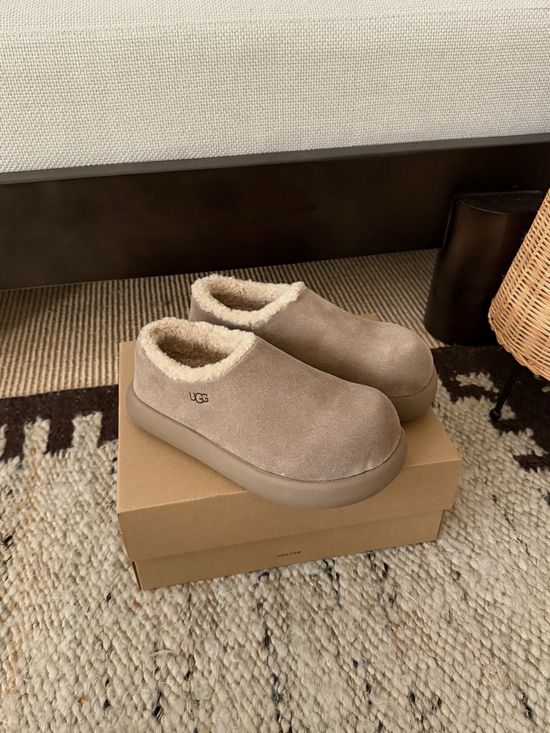 UGG Thick Sole Fuzzy Lined All Covered Warm Ankle Boots